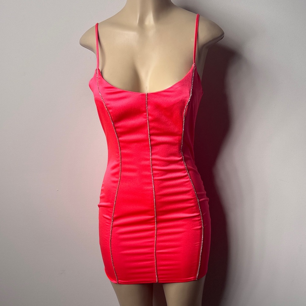 PrettyLittleThing Hot Pink Bodycon Mini Dress